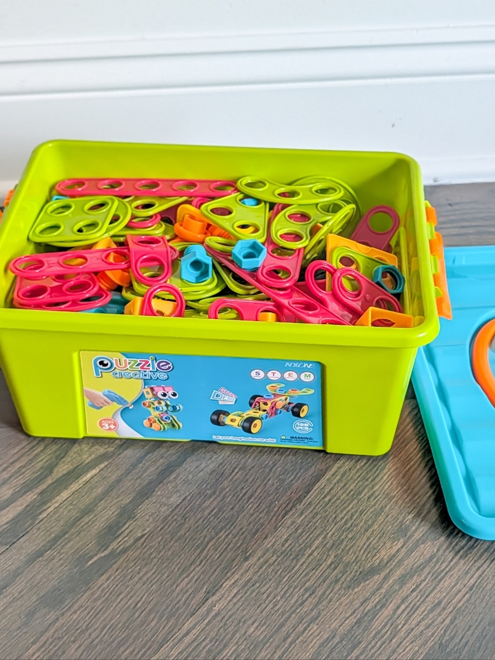 STEM Puzzle Creative Building Set with Storage Container - Picture 7 of 11